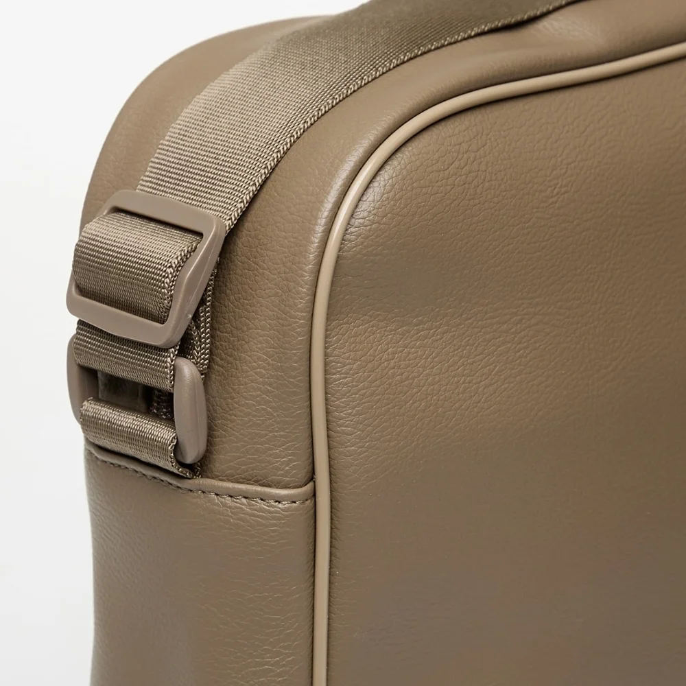 adidas Originals Airliner Trefoil Messenger Bag